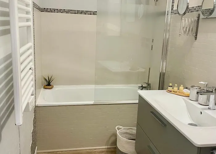 - Marina 6 * سان جان دي مونت